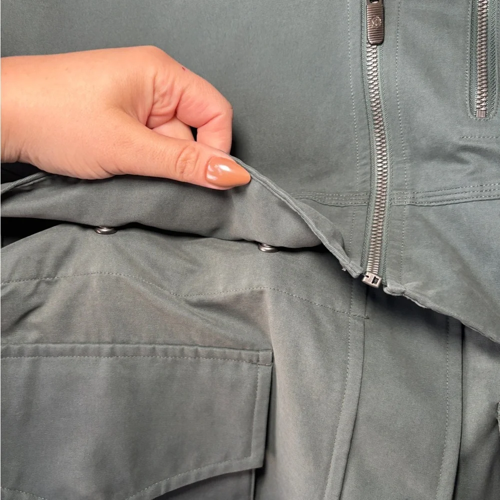 NWT Lululemon Glyde 2-in-1 Adaptable Jacket in Dark Forest Size XS - Picture 16 of 16